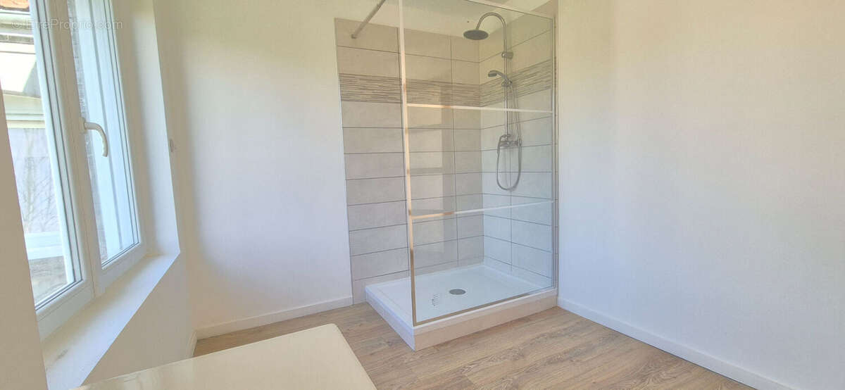 Maison à BRUAY-LA-BUISSIERE