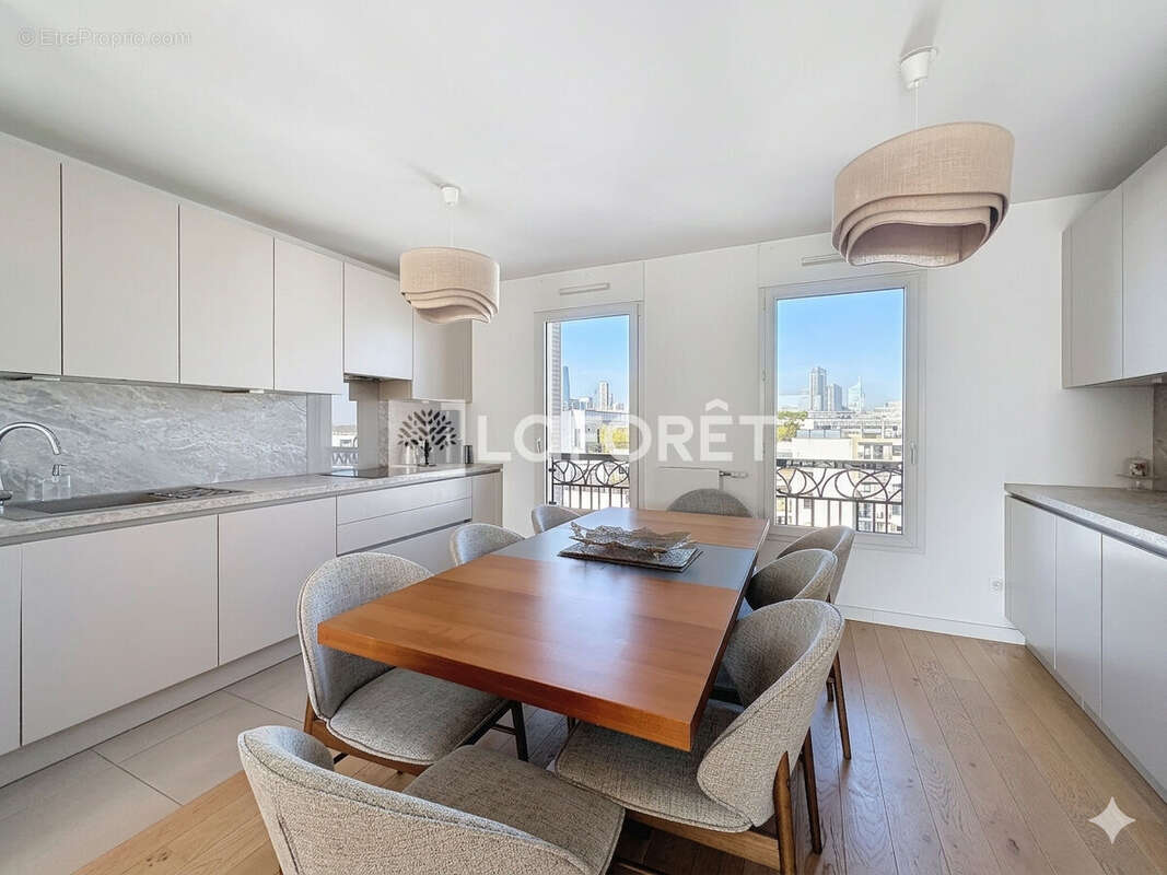 Appartement à SURESNES