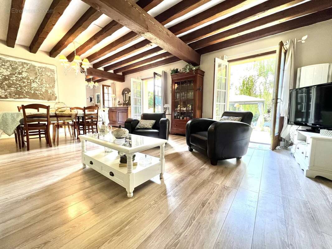 Maison à GRAVIGNY