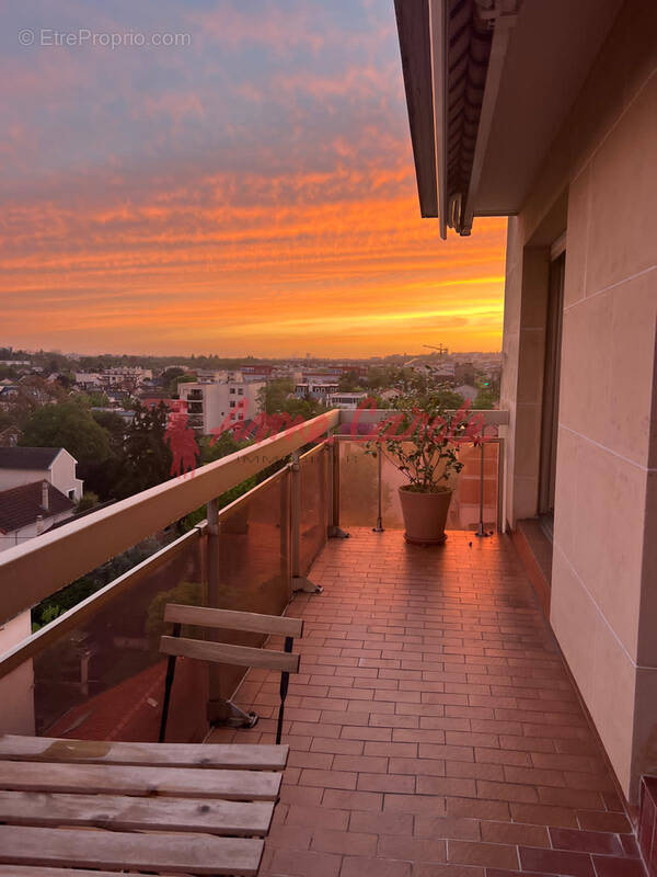 Appartement à LE PERREUX-SUR-MARNE