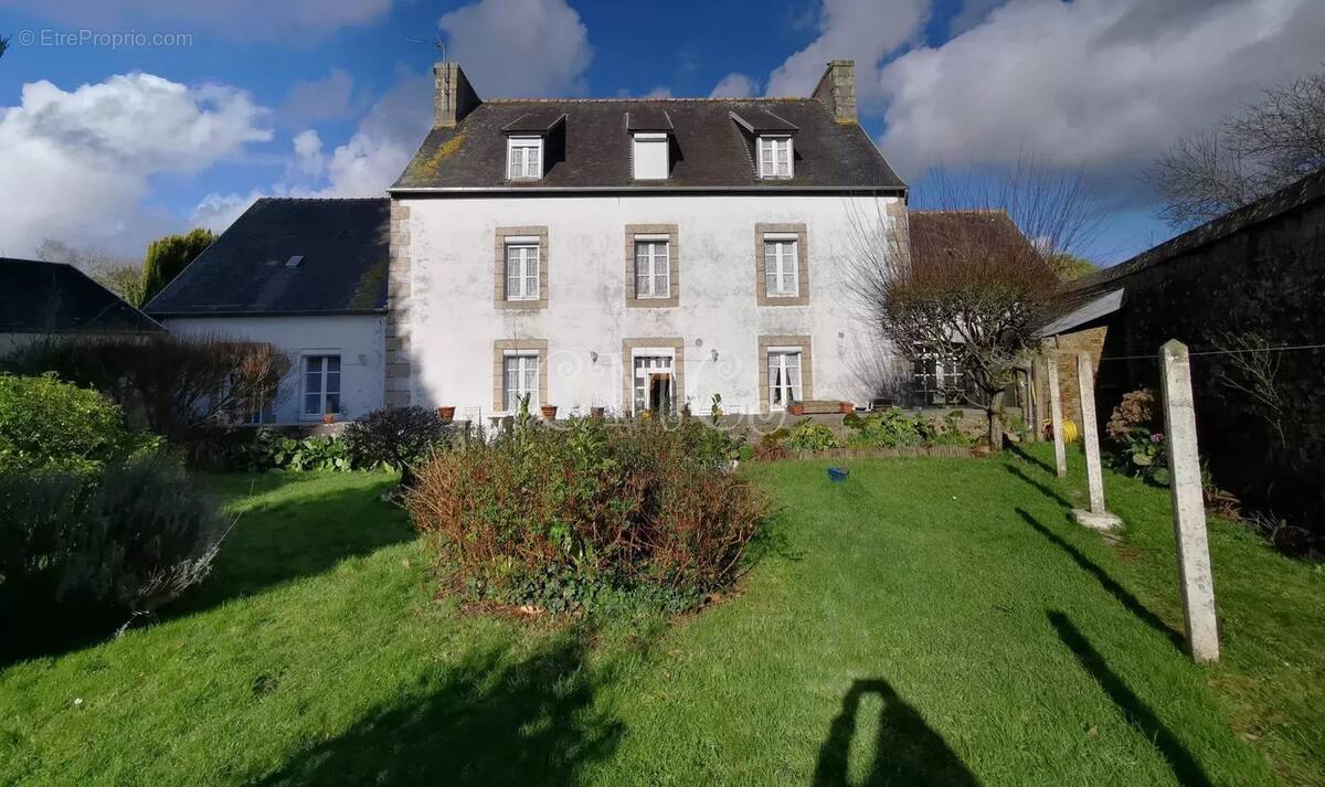 Maison à PLUFUR