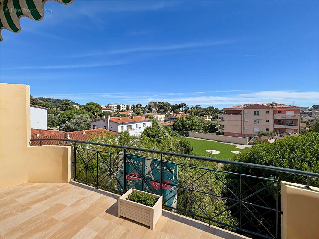 Appartement à LE CANNET