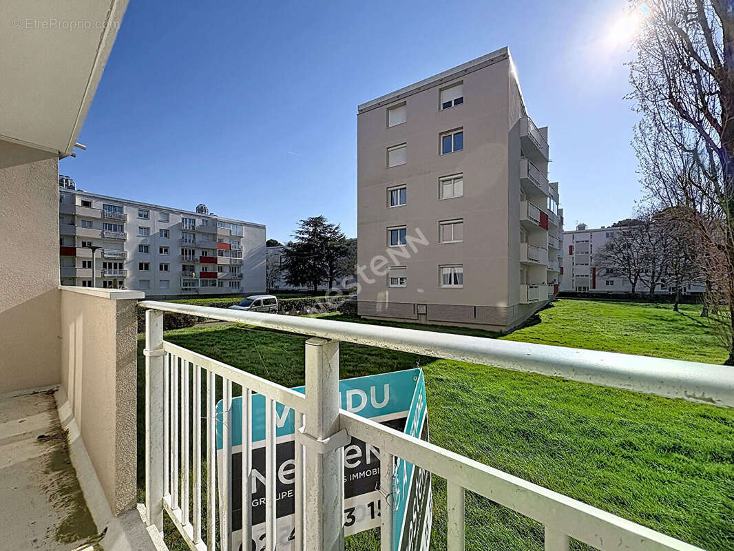 Appartement 2 chambres avec cave et place de parking - photo 7