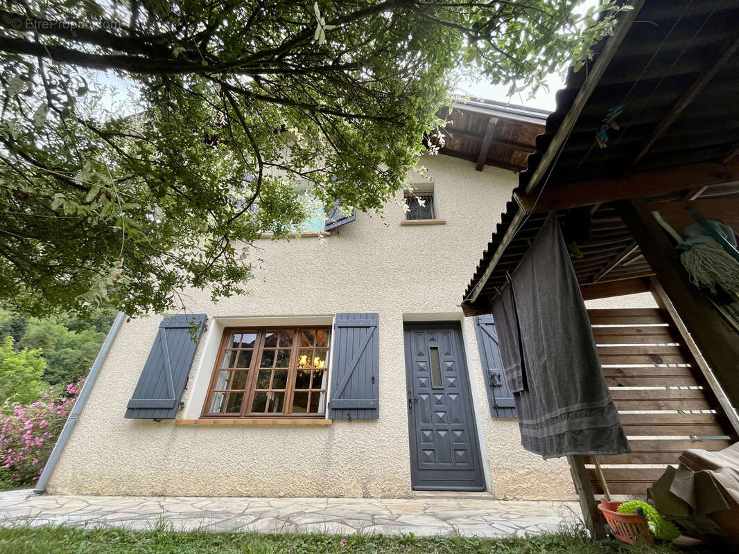 Grande maison familiale avec gîte indépendant, terrasses et jardin à Sainte-Colombe-sur-Guette - photo 45