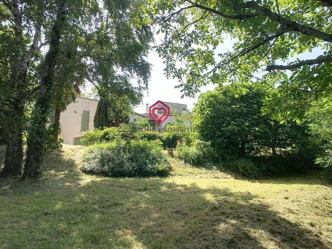 Maison familiale au calme avec parc arboré - photo 18