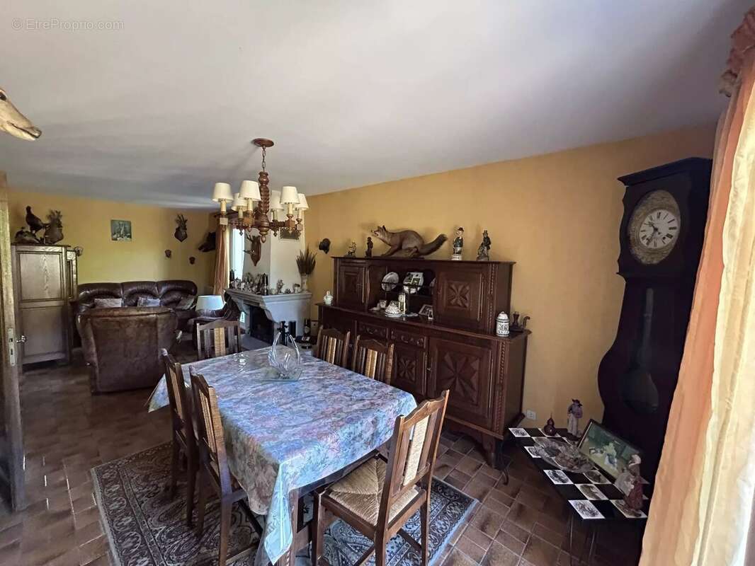 Maison individuelle à Saint-Jean-Bonnefonds - photo 4