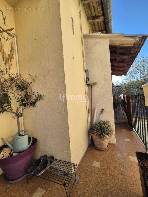Appartement à MARSEILLE-11E