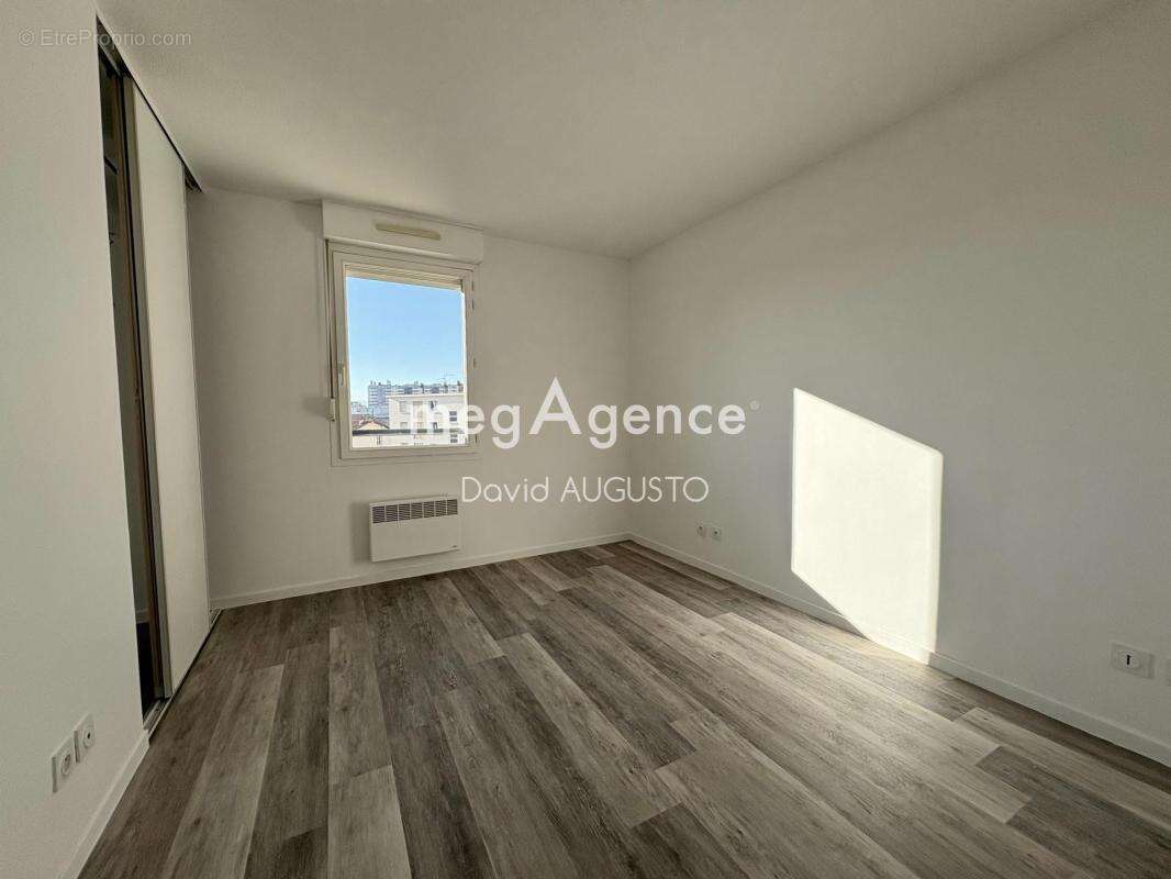 Appartement à LYON-8E