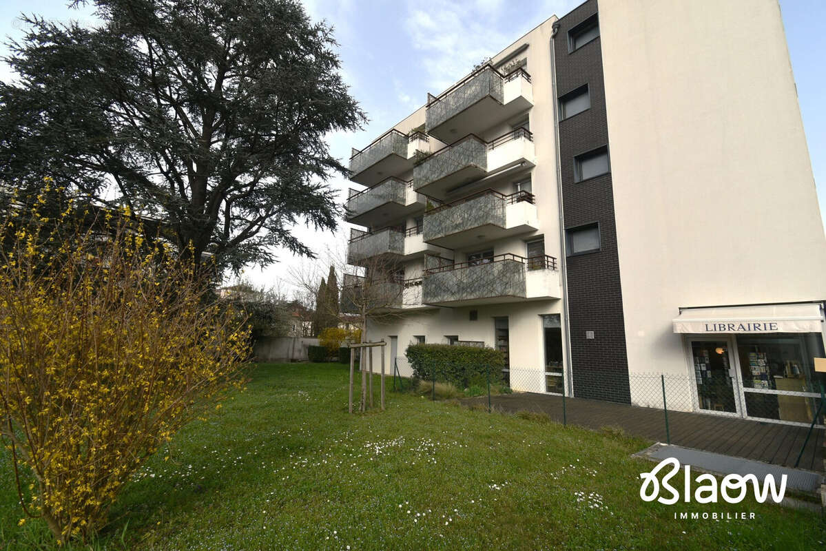 Appartement à DECINES-CHARPIEU