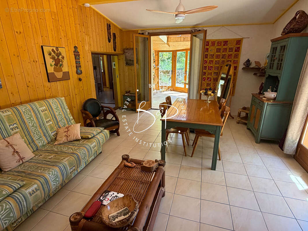 Maison à LORGUES