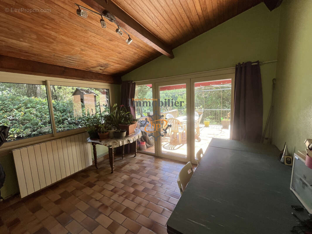 Vente maison de campagne sur terrain de 1ha 2768ca - photo 6