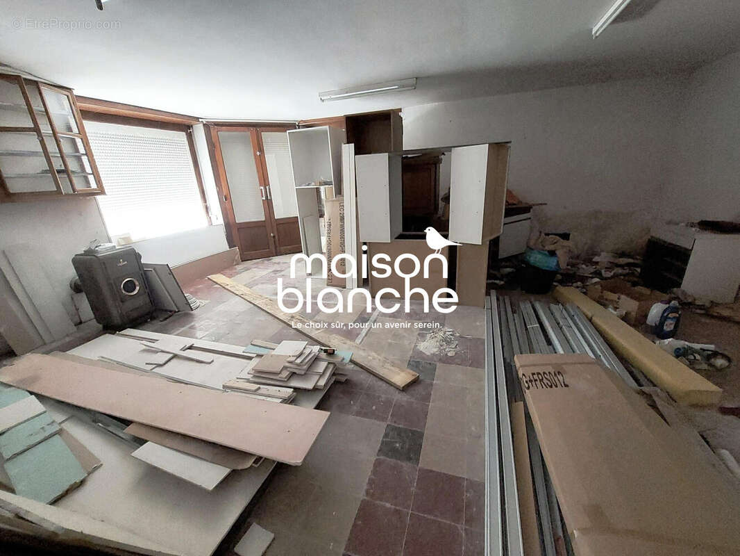 Maison à SAINT-GERMAIN-DE-LONGUE-CHAUME