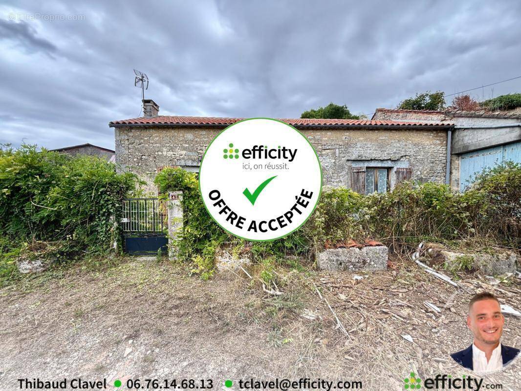 Maison à CHAMPNIERS