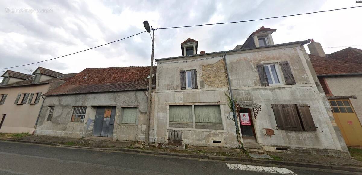 Appartement à SAINT-PIERRE-LE-MOUTIER