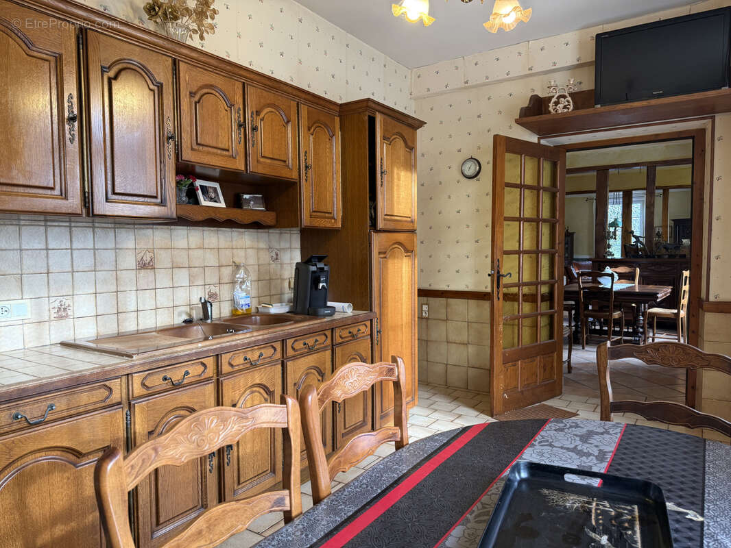 Maison à CASTELNAU-D'AUZAN