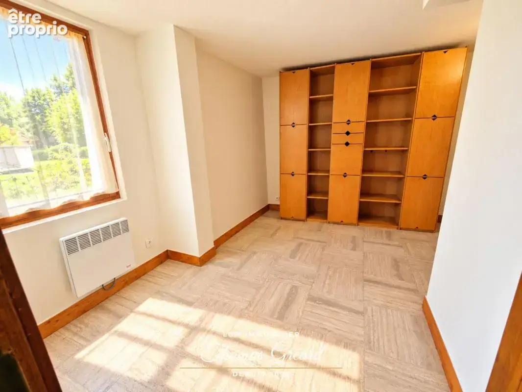Charmante longère 150m² – 4 chambres + bureau – Beau terrain arboré et garage – Entre Bonneval et Châteaudun - photo 7