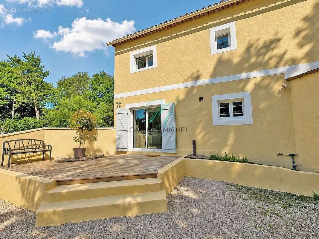 Maison à ROQUEFORT-LES-PINS
