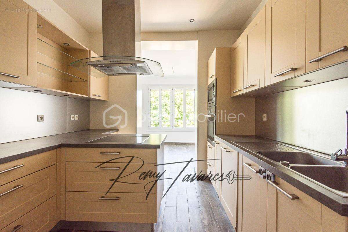 EXCLUSIVITÉ - Elégante Maison en Pierre de Meulière avec Grand Jardin - 5 min à pied de la Gare - photo 9