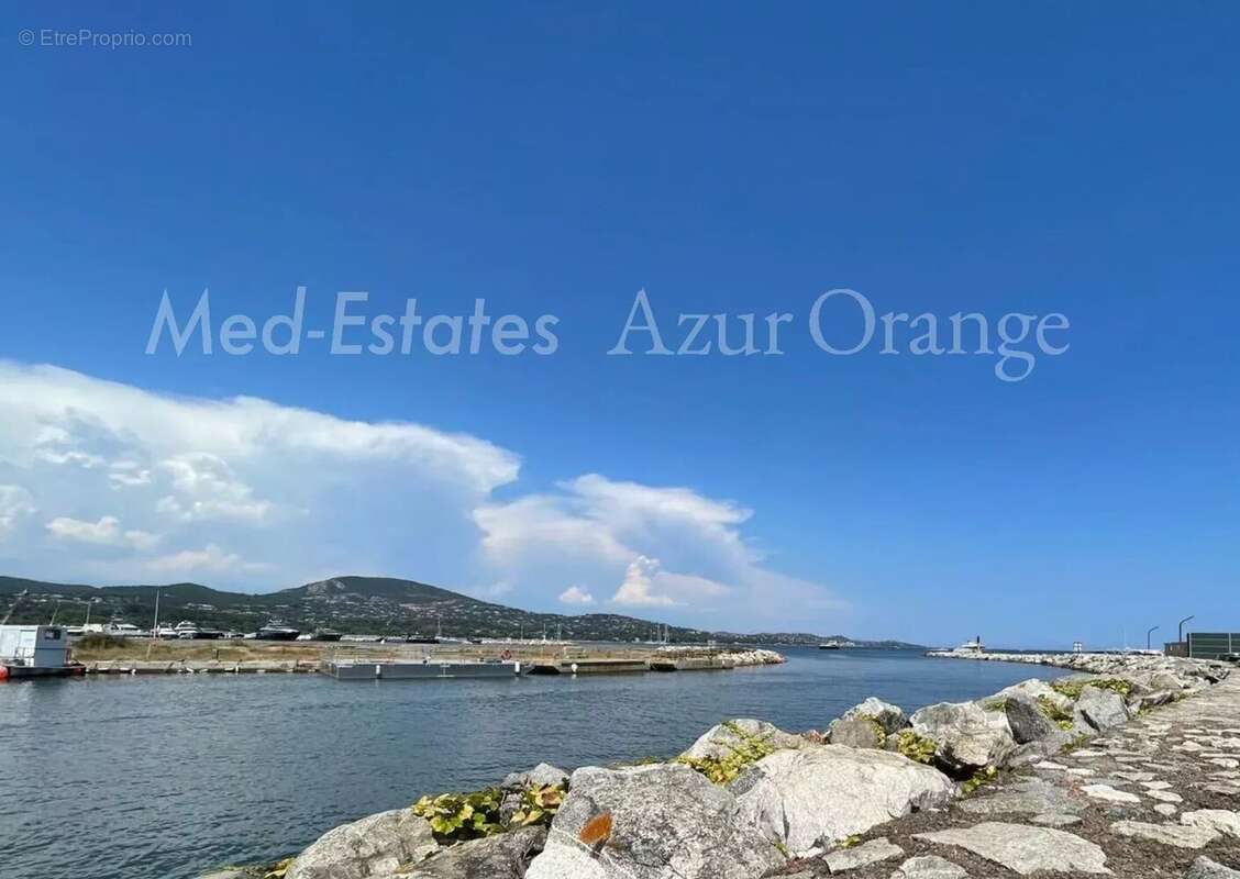 Appartement à GRIMAUD