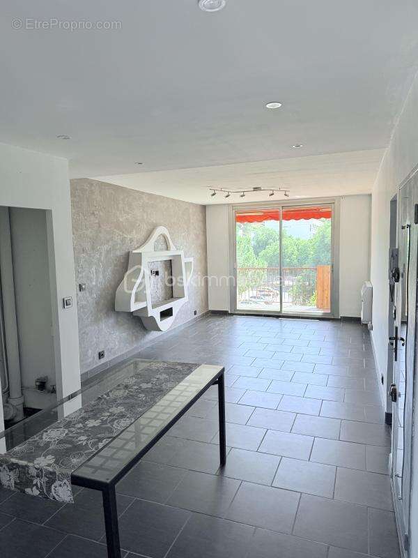 Appartement à SALON-DE-PROVENCE