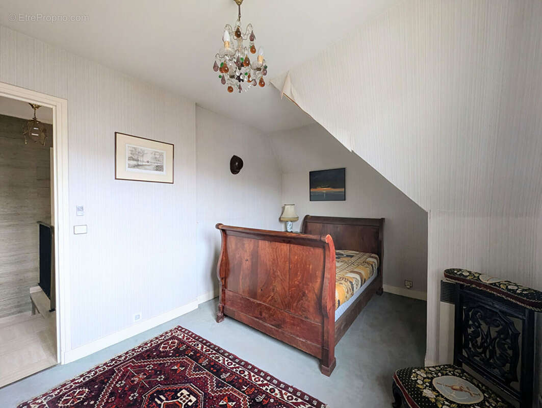 Maison à LE PLESSIS-ROBINSON