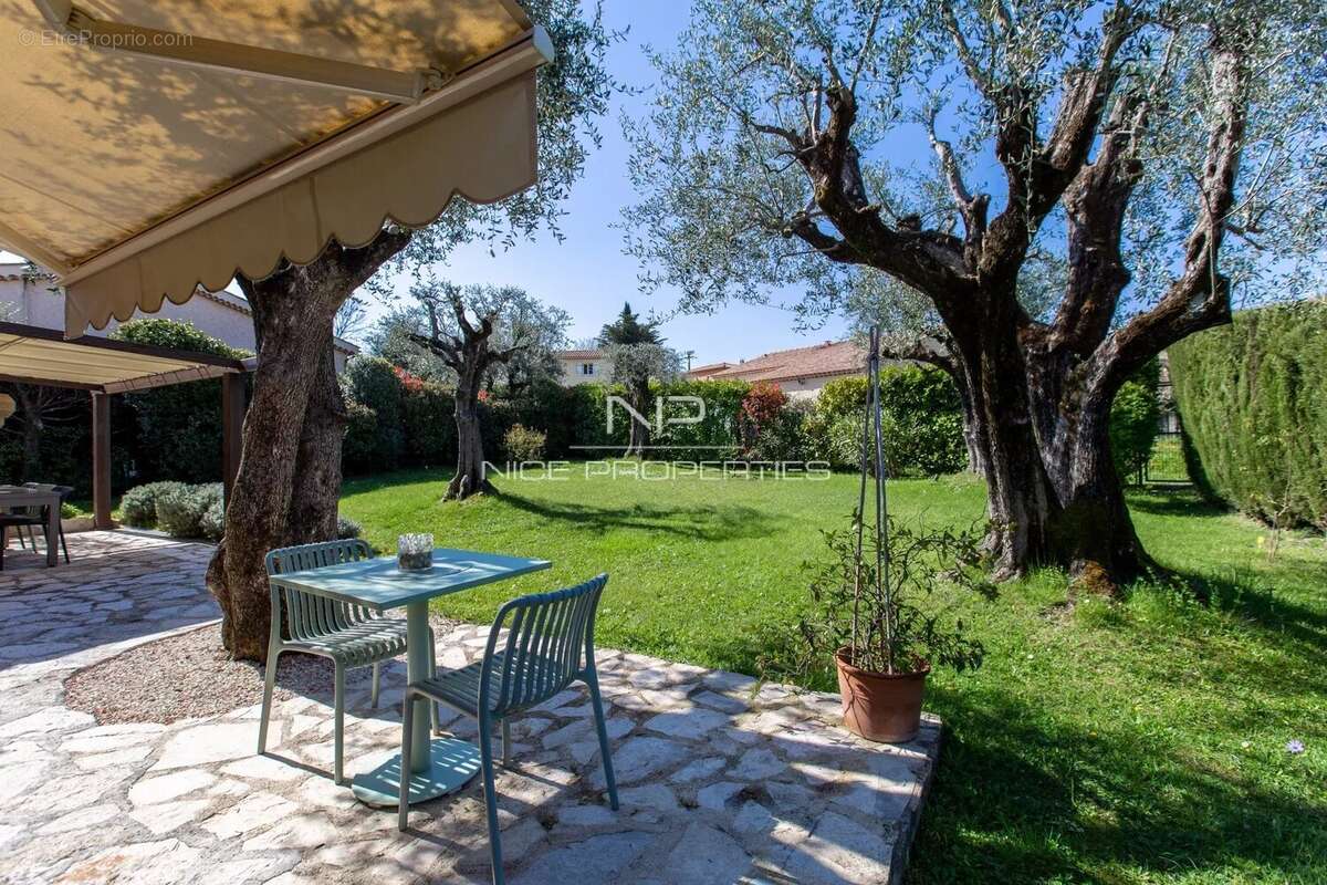 Maison à SAINT-JEANNET