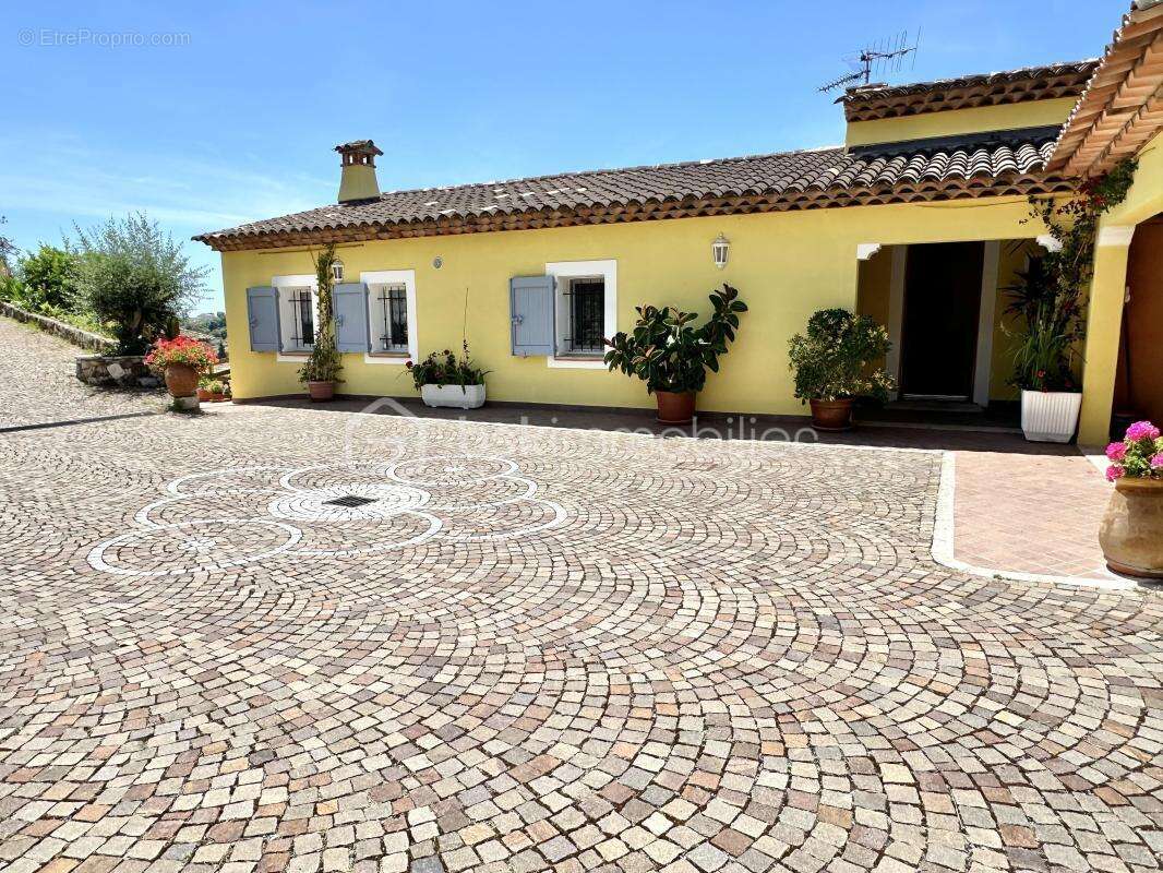 Maison à CAGNES-SUR-MER