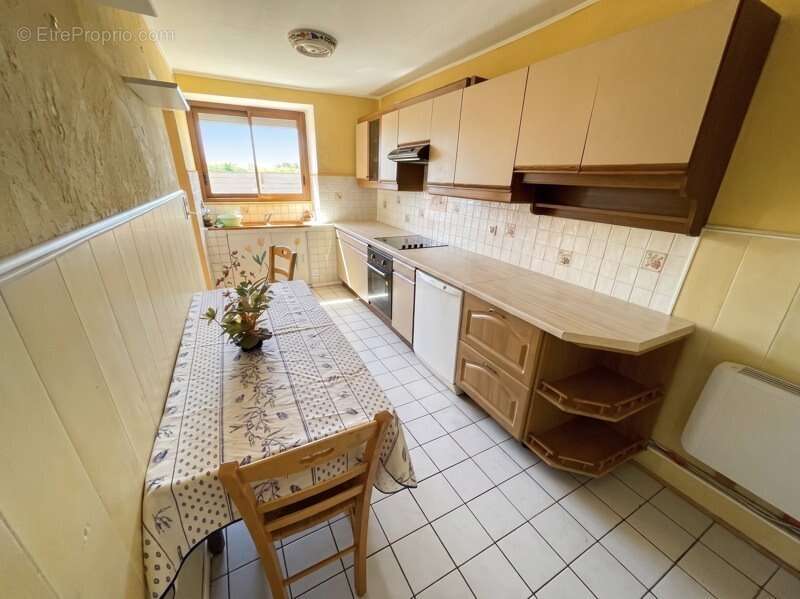 Maison à LA TOUR-DU-PIN