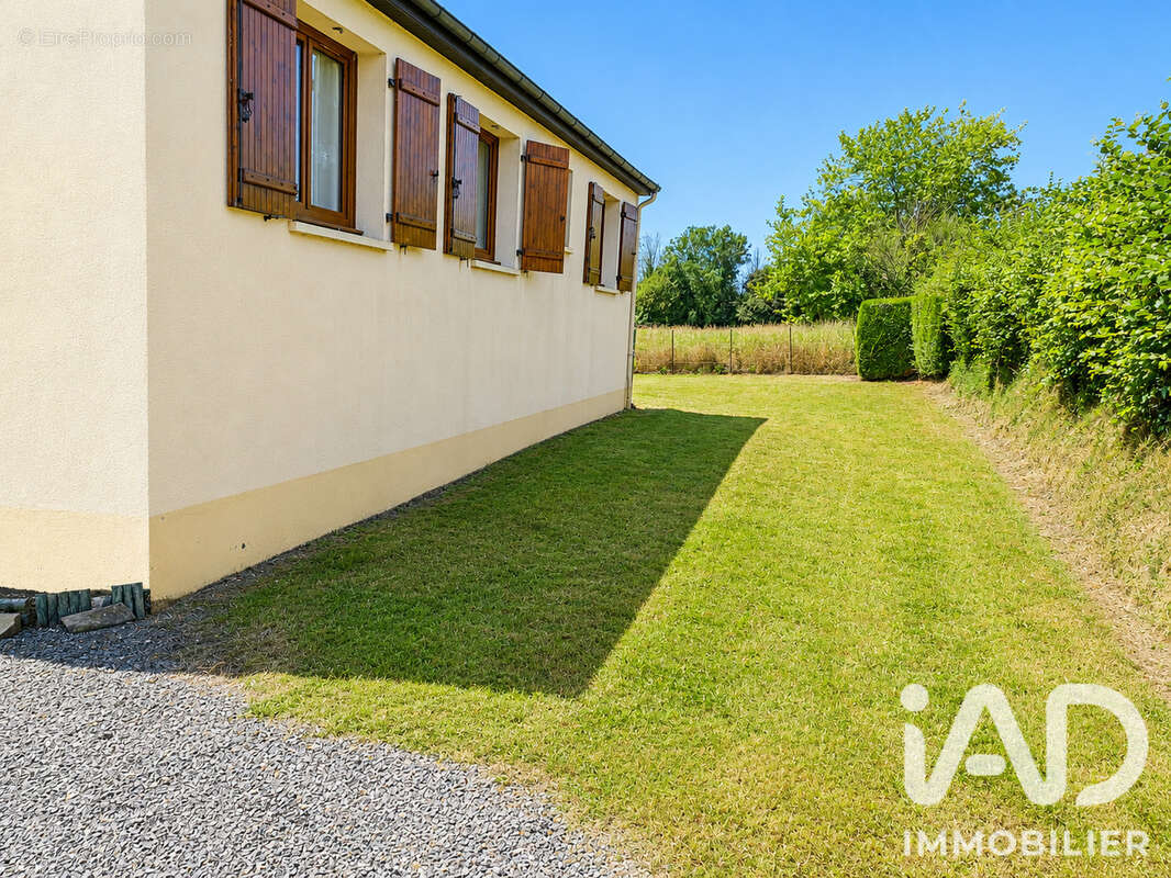 Maison 78 m² à Saint-Gilles  - photo 3