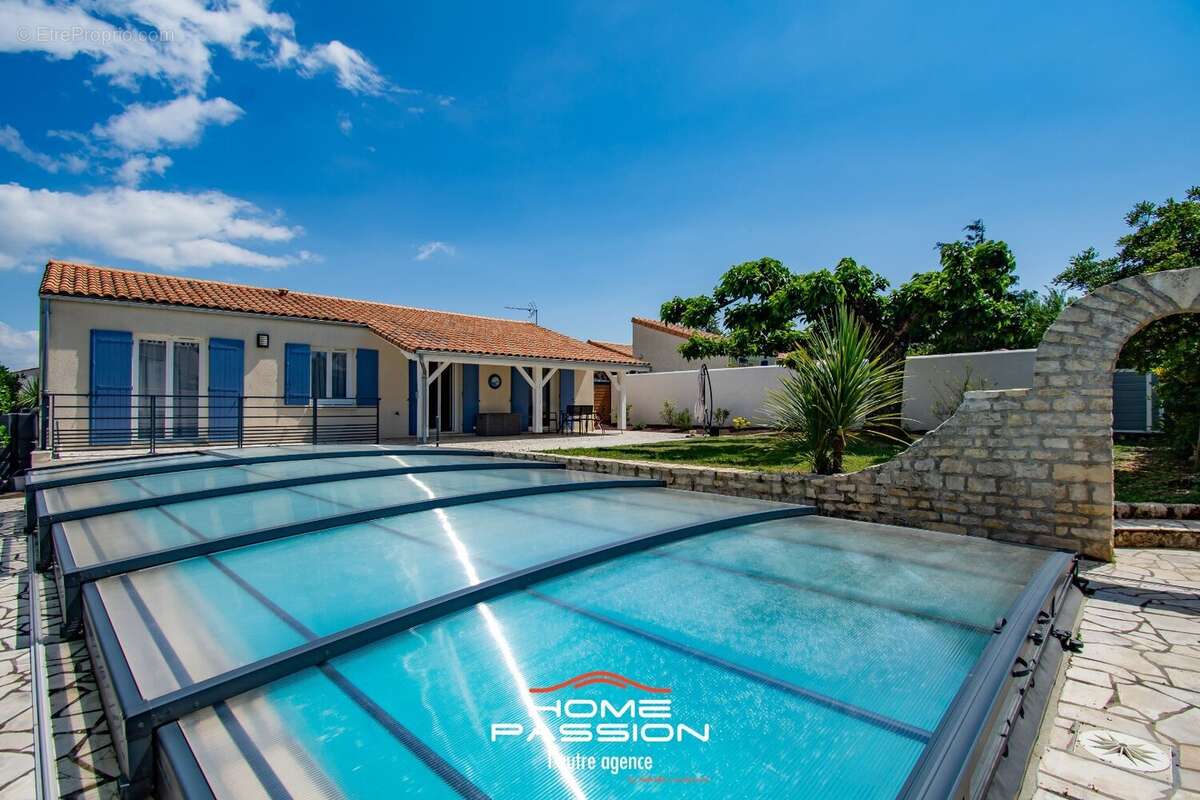 Maison à MESCHERS-SUR-GIRONDE