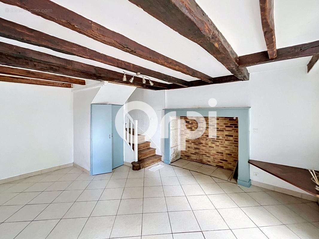 Maison à CUBJAC