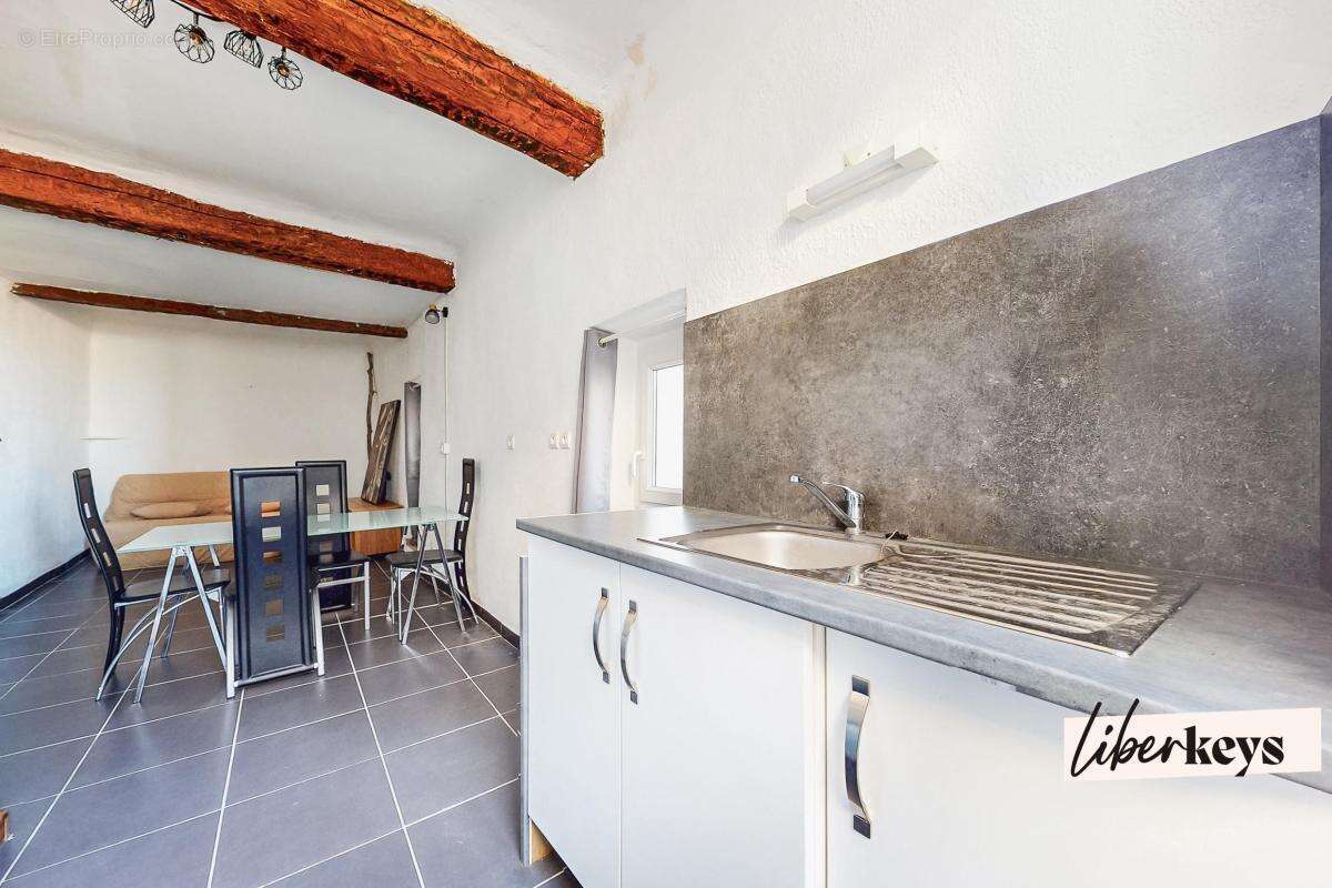Appartement à SAINT-MAXIMIN-LA-SAINTE-BAUME