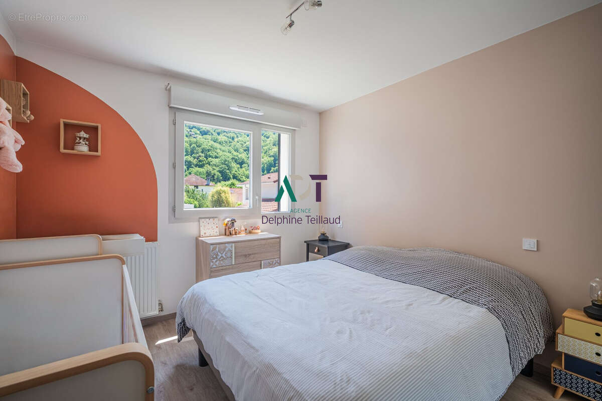 Appartement à FROGES