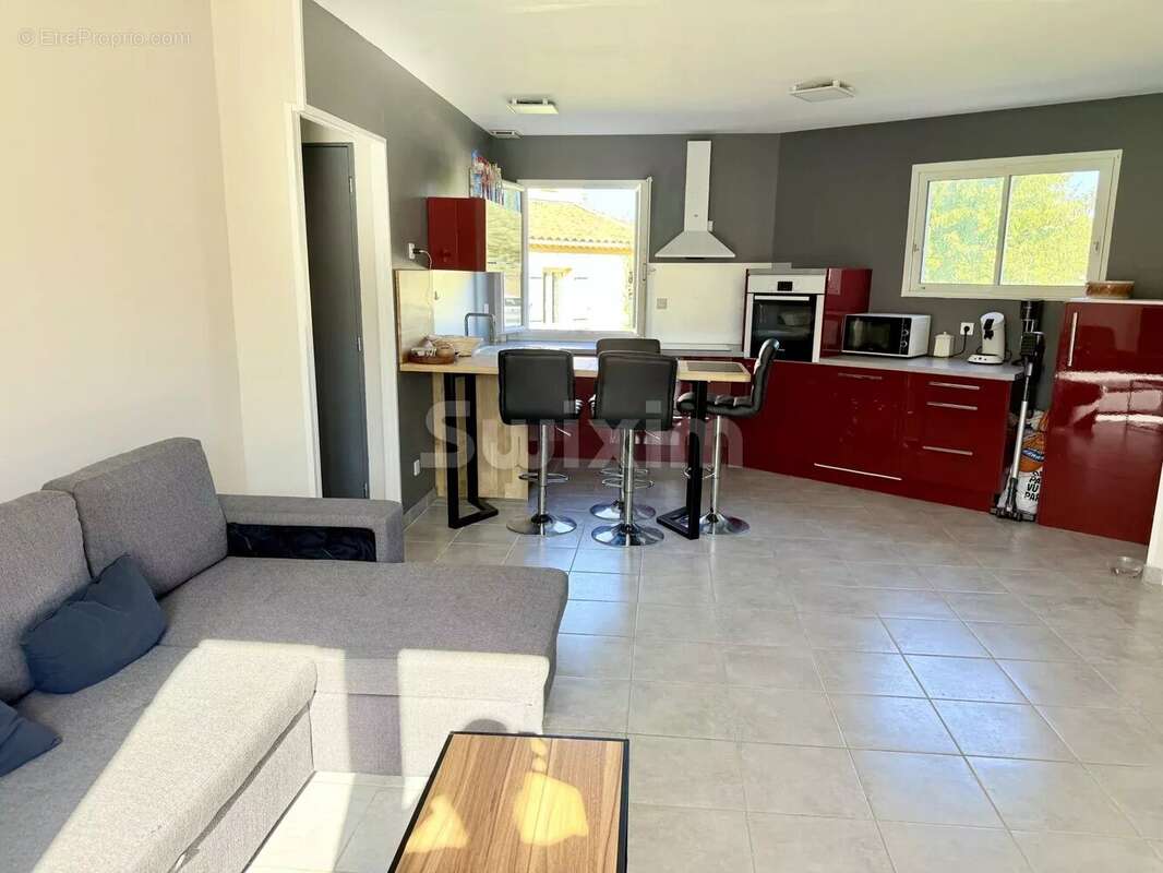 Maison à SAINT-PAUL-TROIS-CHATEAUX