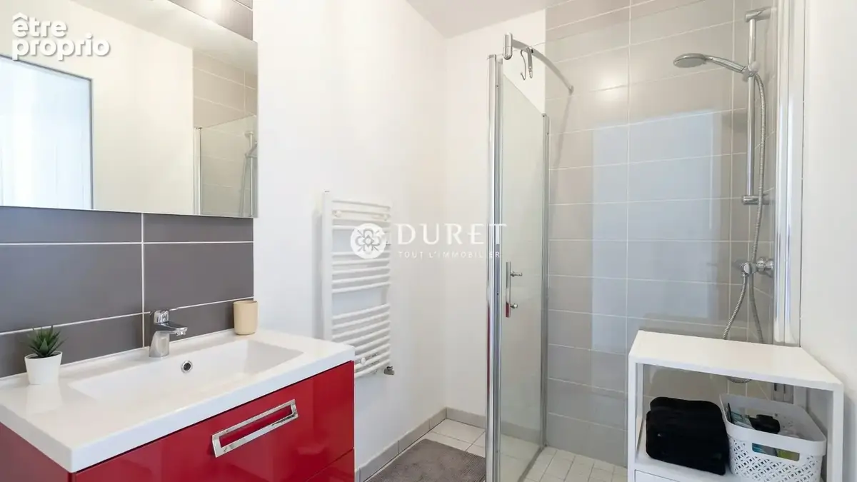 Appartement 2 pièces 45 m² à vendre à La Roche-Sur-Yon (85000) - photo 5