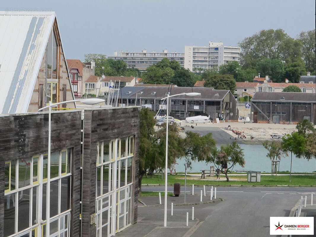 La Ville en Bois - Grand appartement T3 en dernier étage. - photo 12