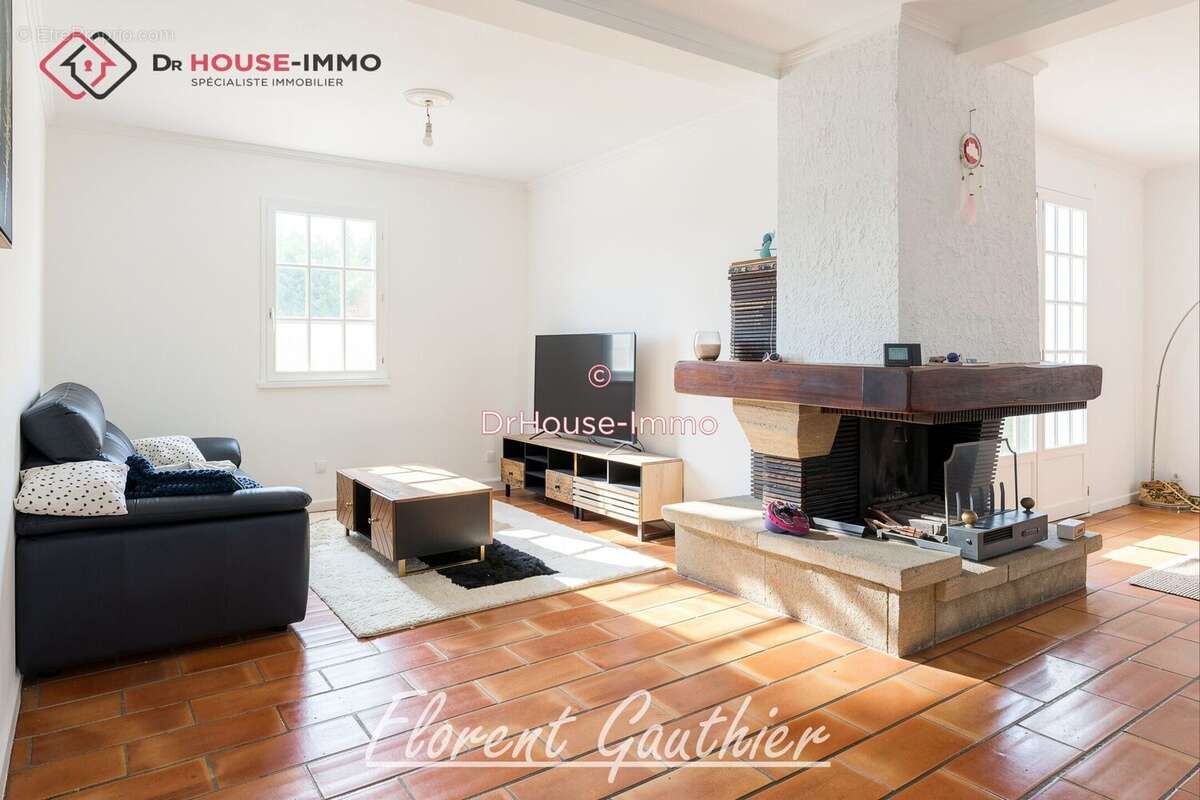 Maison 126 m² à Venelles  - photo 2