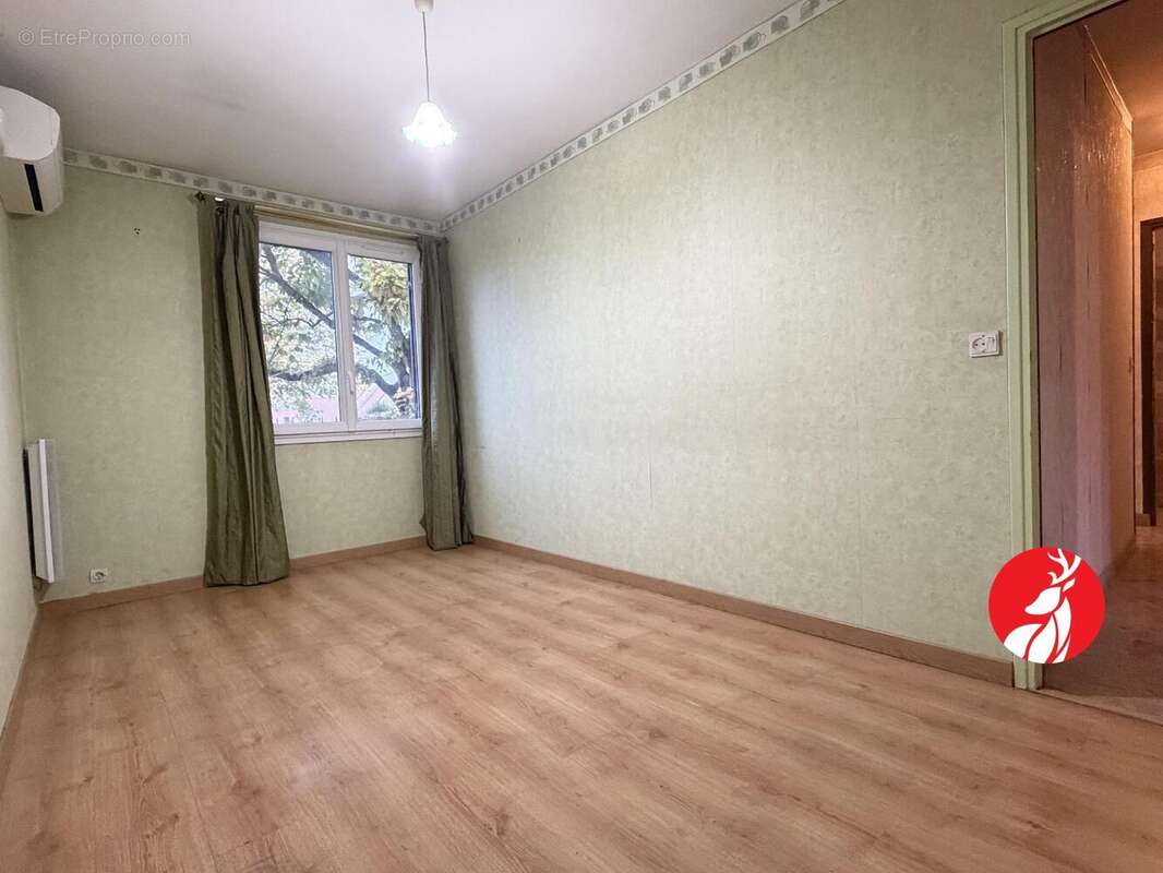 Maison à LA CHAPELLE-LA-REINE