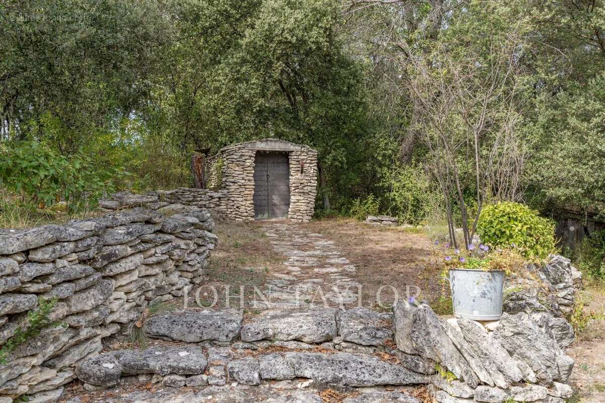 Maison à MENERBES