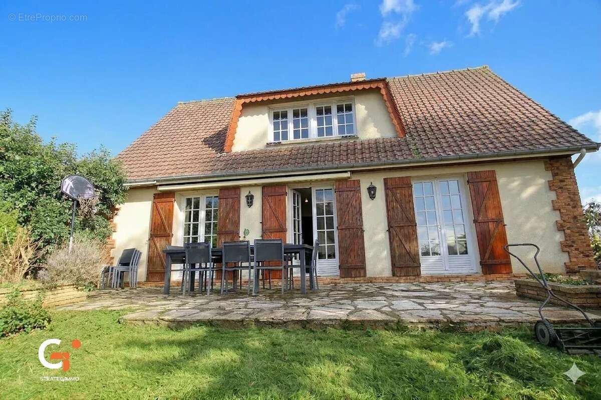 Maison à SAINT-NICOLAS-D'ALIERMONT