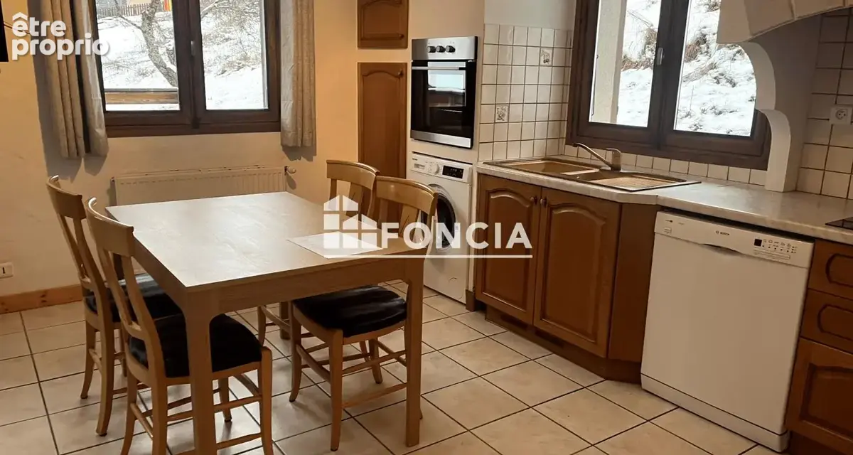 Maison avec un bel extérieur aux Allues - photo 4
