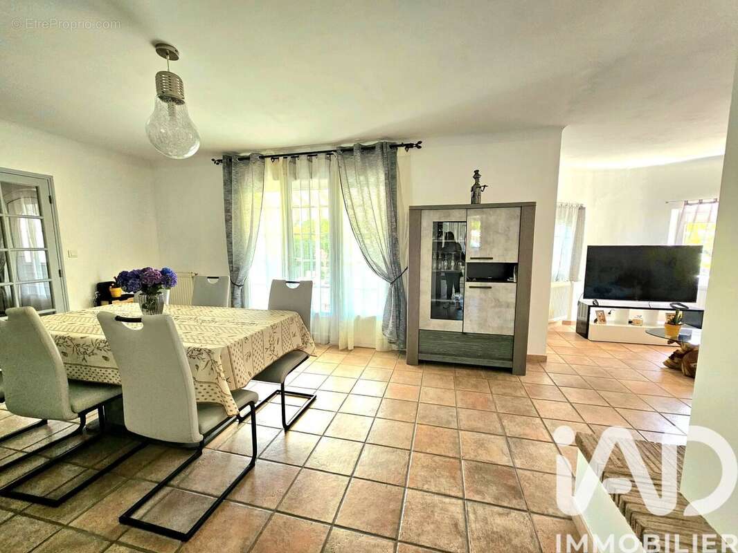 Photo 3 - Maison à LE LUC