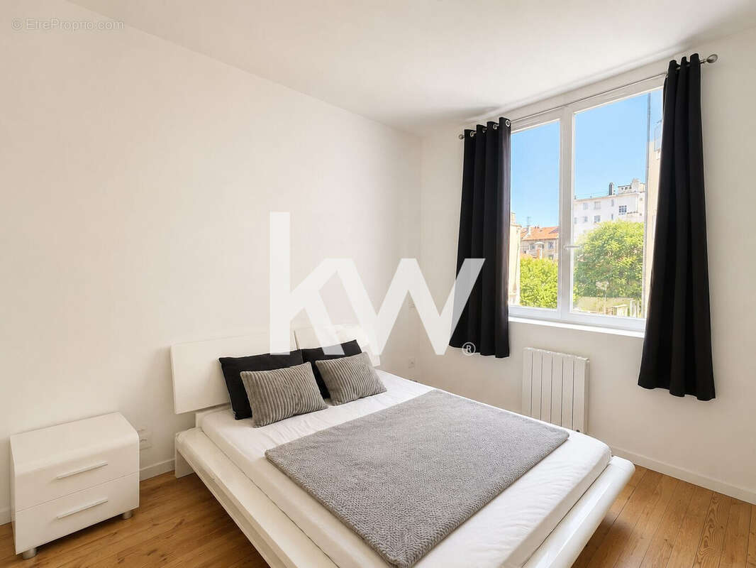 Appartement 39 m² à Saint-Etienne  - photo 4