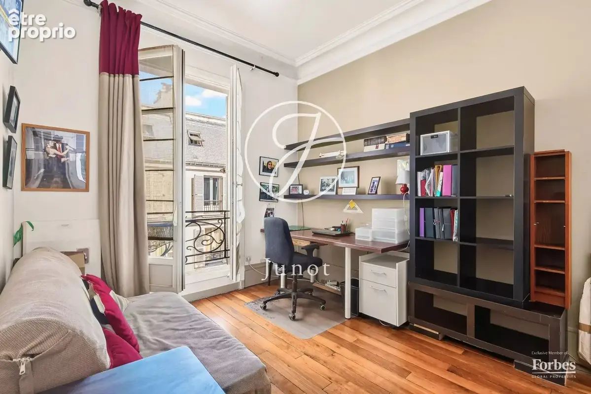 Paris 16e - PASSY / EUGÈNE MANUEL - Appartement - 5 pièces - 112,07m² Carrez - 2/3 chambres - photo 12