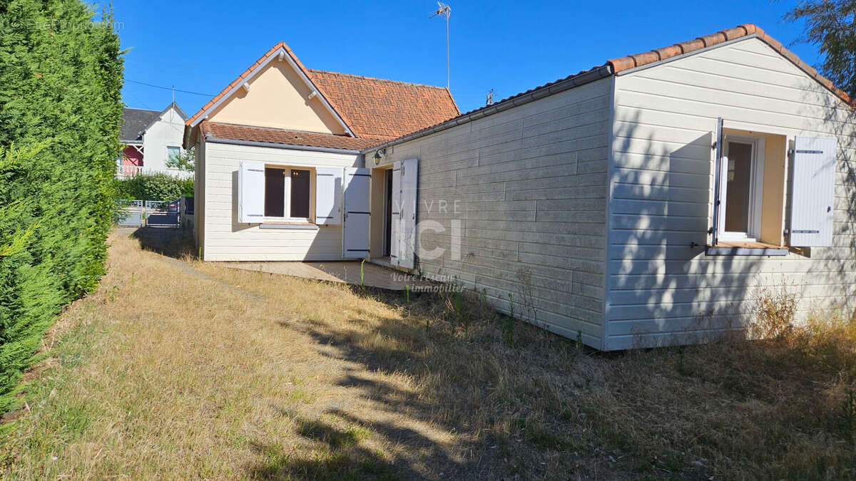 Centre de THARON Maison à rénover idéale en secondaire - photo 10
