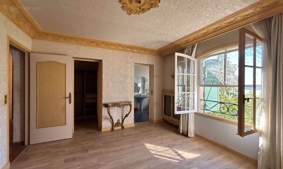 Maison à VALLAURIS