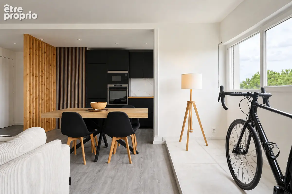 PROCHE COMMERCES - Bel appartement rénové de 70 m² - photo 4