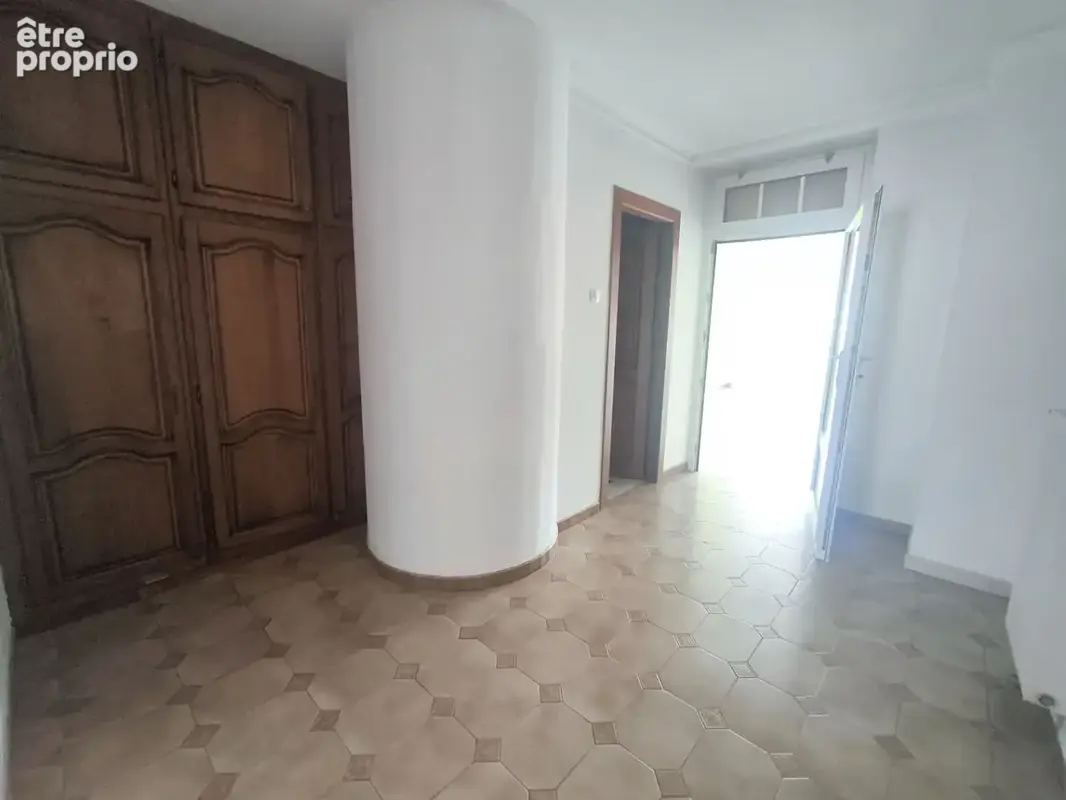 Appartement F4 avec terrasse - photo 6