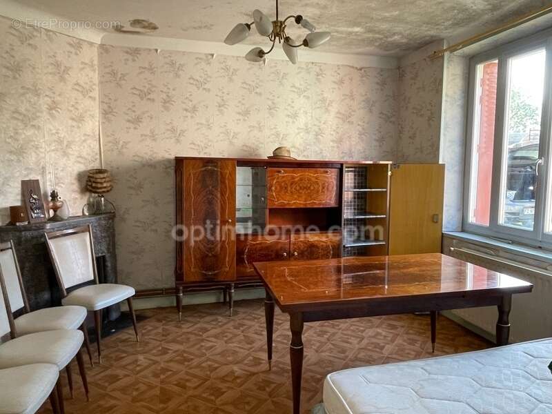 Maison à BERSAC-SUR-RIVALIER