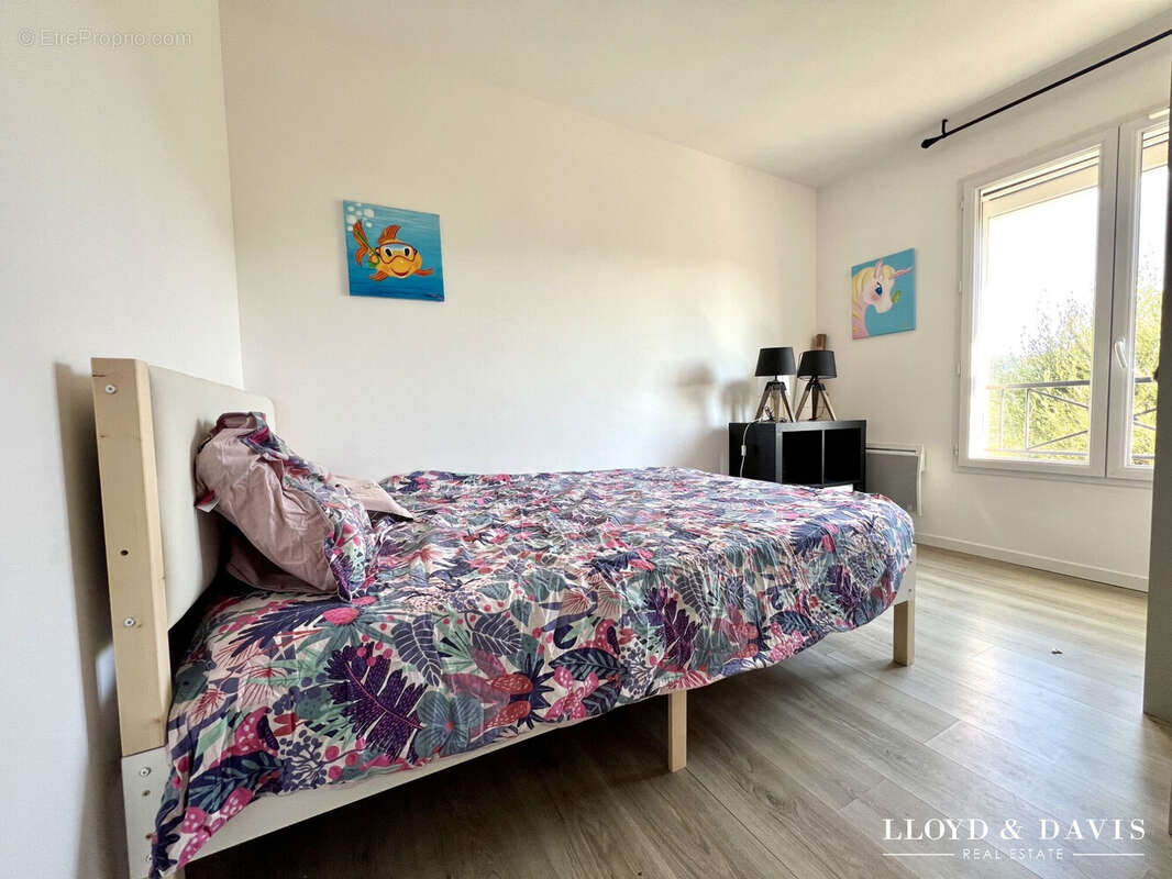 Maison 98 m² à Bagnols-En-Foret  - photo 9